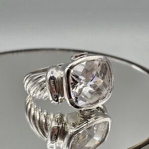 Radiant Silver Ring with Sparkling Gemstone